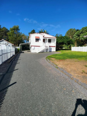 Beautiful cottage in the heart of pomona